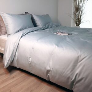 PREMIUM satino patalynės komplektas ICE BLUE (pilkai melsva), 3 dalių, 200x220 cm